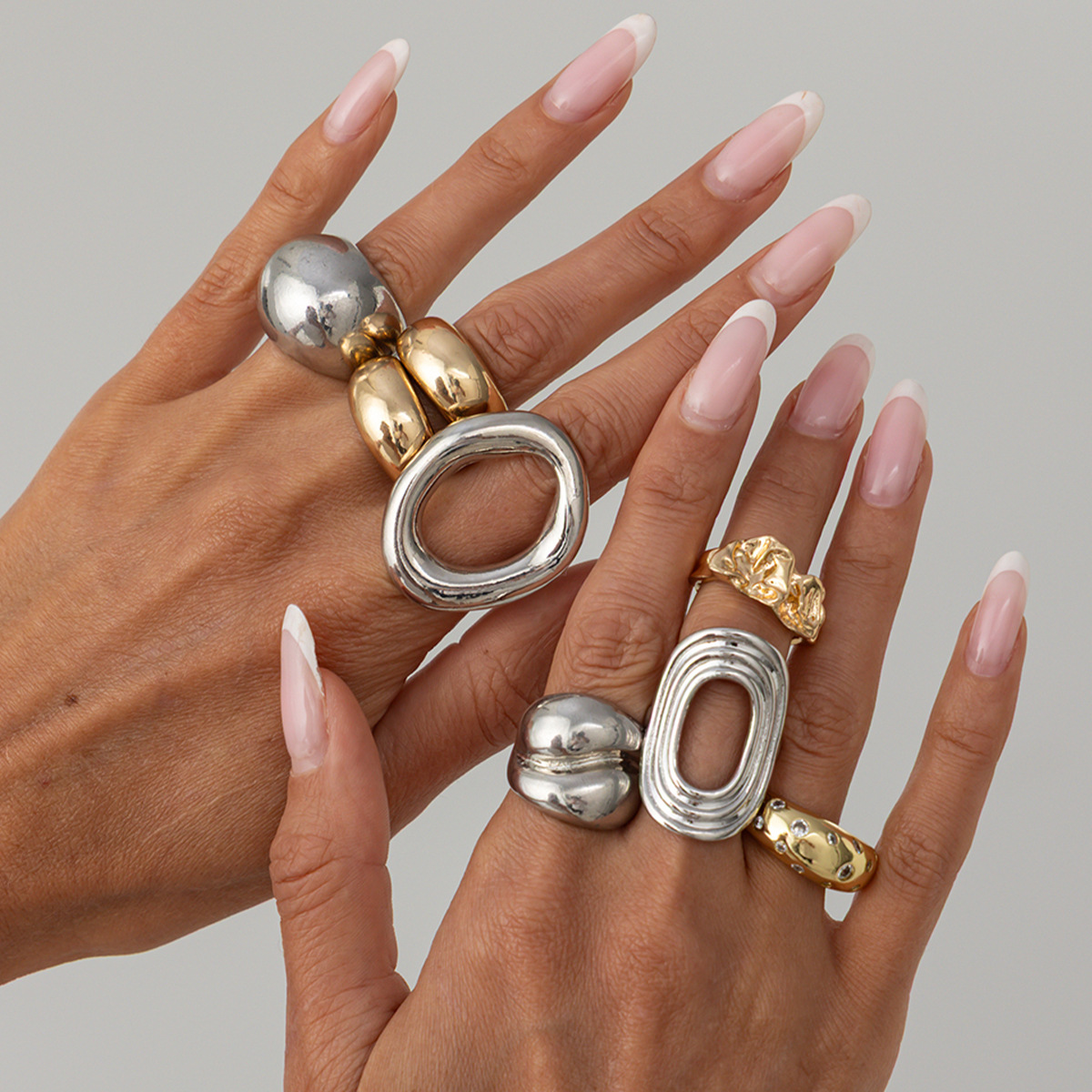 Vintage Punk Knuckle Rings Set - 8個セット ヴィンテージ パンク ゴールド シルバーカラー 中空メタルリングセット