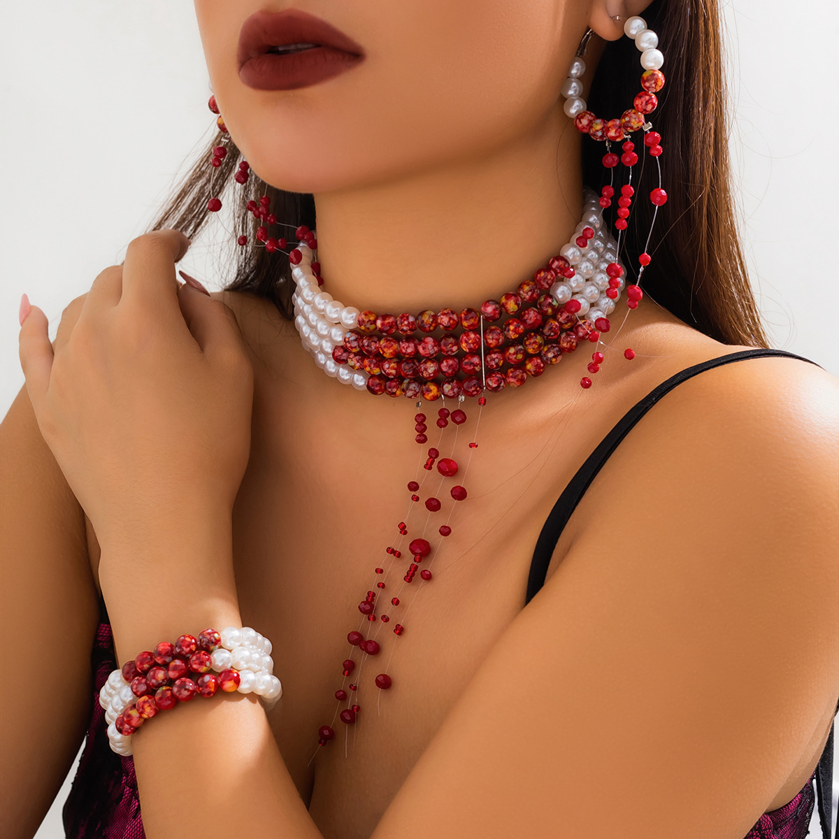 Pearl Choker Necklace Vintage - 女性用マルチレイヤーペンダントネックレス,模造真珠,タッセル,ヴィンテージの赤い血のパターン,ゴシッククリスタルビーズチェーン,ハロウィーンのジュエリー