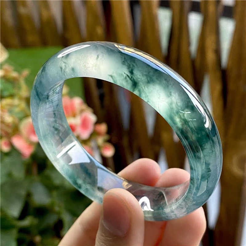 Bracelets - 花模様の氷質ジェダイト、ビルマの老鉱山産、規則的な円形の女性用ブレスレット、高貴な妃のようなスタイル、処理されたグリーンジェダイト