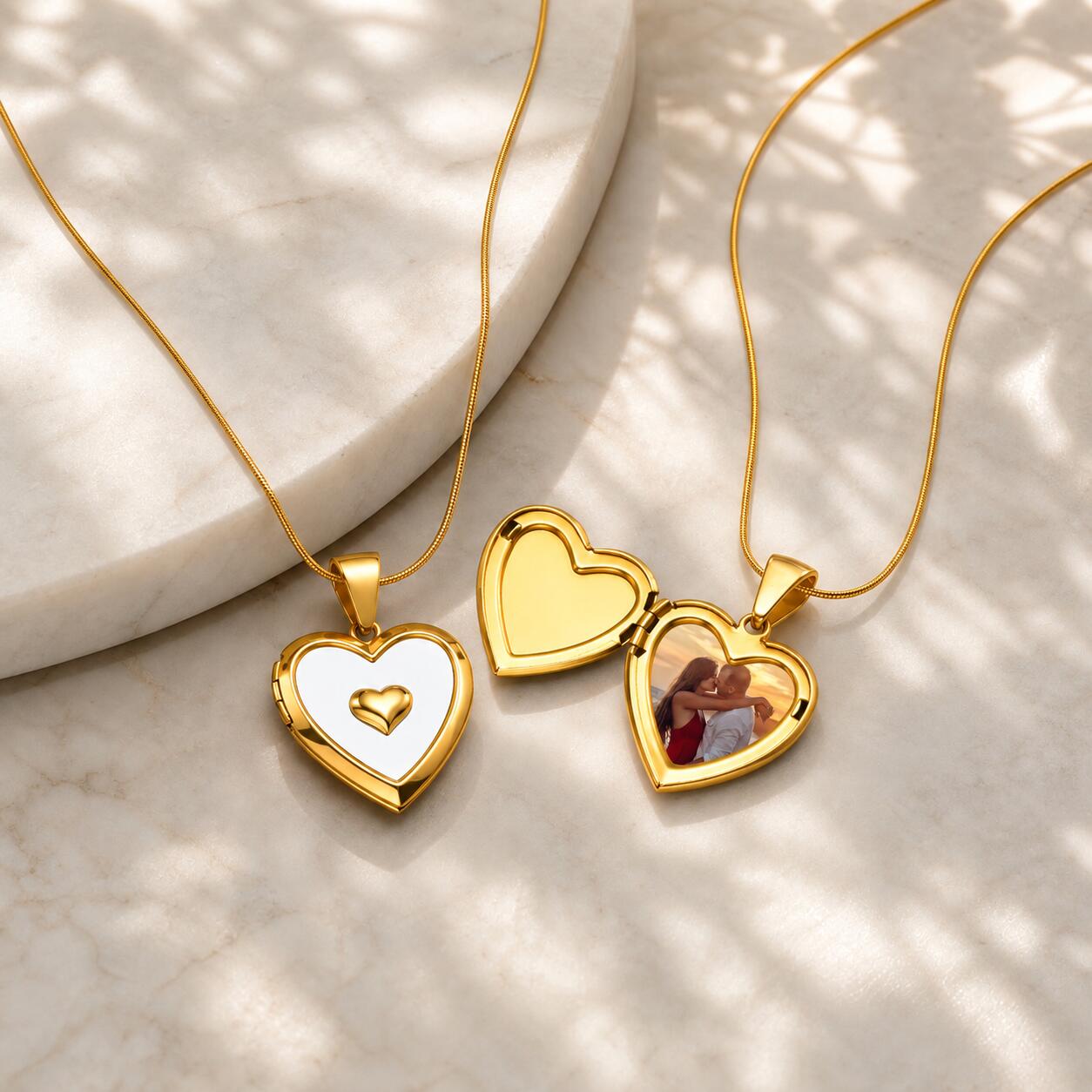 Heart Locket Necklace Photo - カスタム写真ハートロケットネックレス、金メッキステンレススチール製パーソナライズ写真ペンダント、女性へのメモリアルギフト