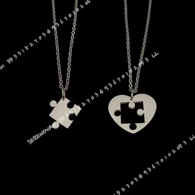 2個セット シンプルなパズルハートマッチングペンダント カッ - Magnetic Couple Matching Necklaces のレビューと価格