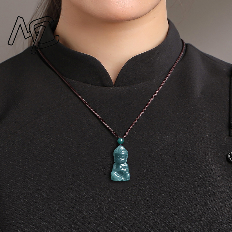天然本物のエメラルド翡翠ブルーウォーターベビーブッダペンダン - Necklaces のレビューと価格