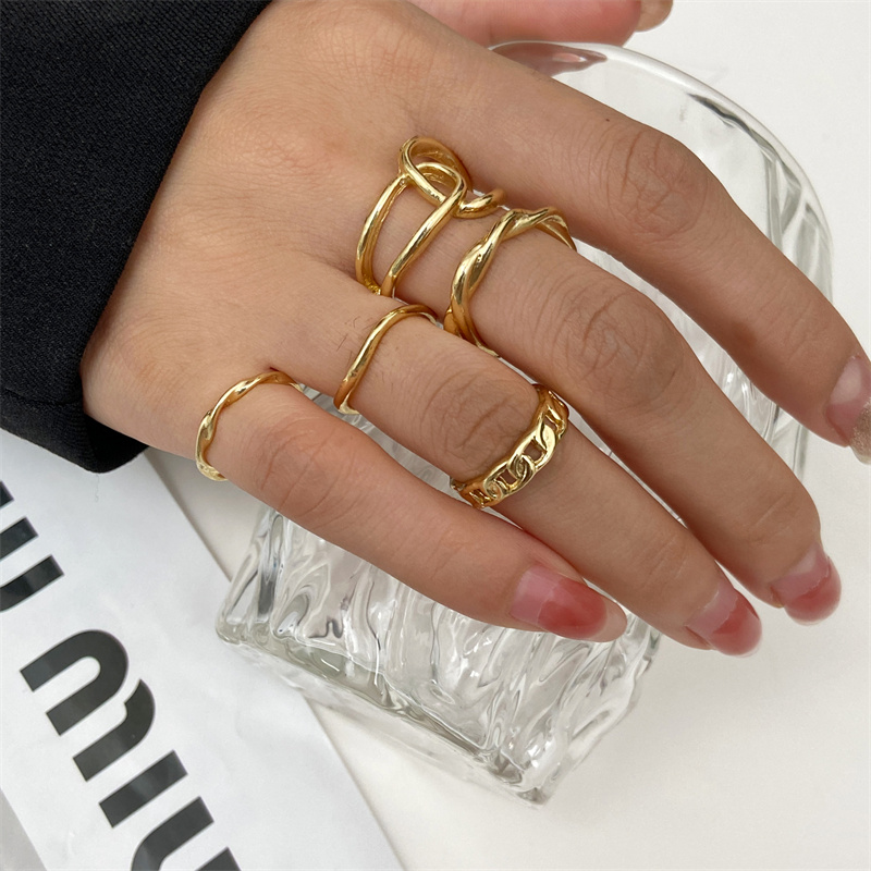 さまざまな色のシルバーとゴールドのメタルビーズのボール,マル - Vintage Punk Knuckle Rings Set のレビューと価格