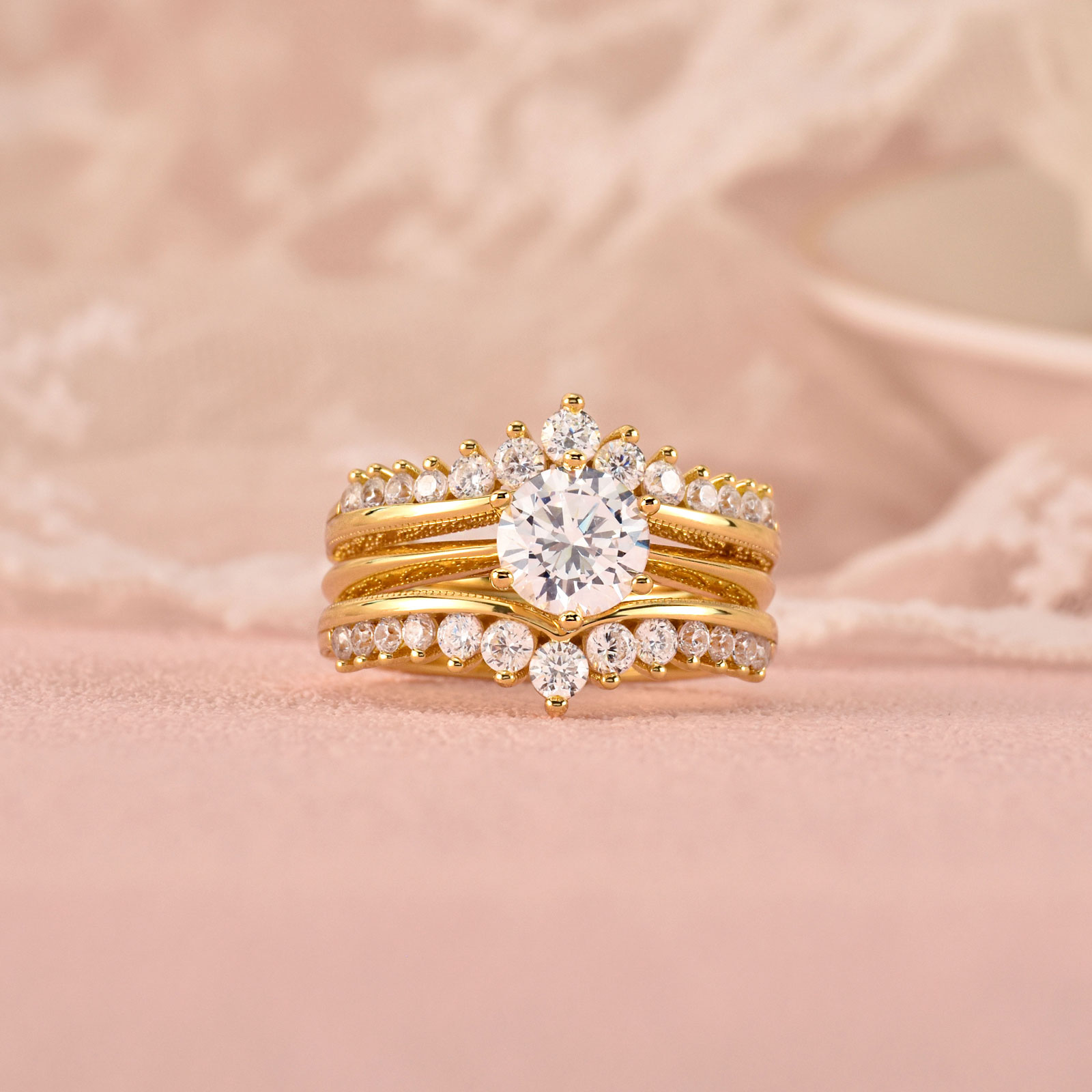 Newshe 14K イエローゴールドメッキ ブライダルリン - Moissanite Engagement Ring 1 Carat のレビューと価格