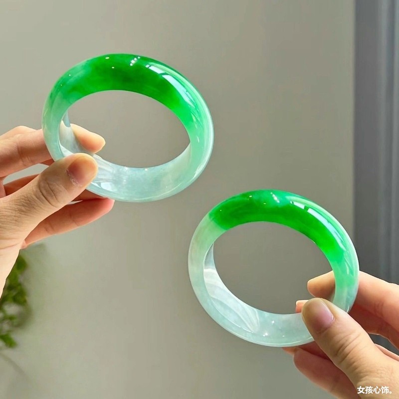 ミャンマー産の天然ブレスレット（女の子向け）、クラシックな丸 - Bracelets のレビューと価格