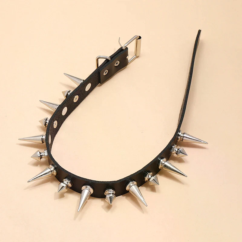 ロングスパイクチョーカー パンク風フェイクレザー首輪 ゴスス - Goth Punk Spike Choker のレビューと価格