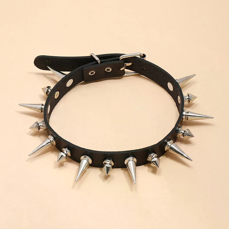 ロングスパイクチョーカー パンク風フェイクレザー首輪 ゴスス - Goth Punk Spike Choker のレビューと価格