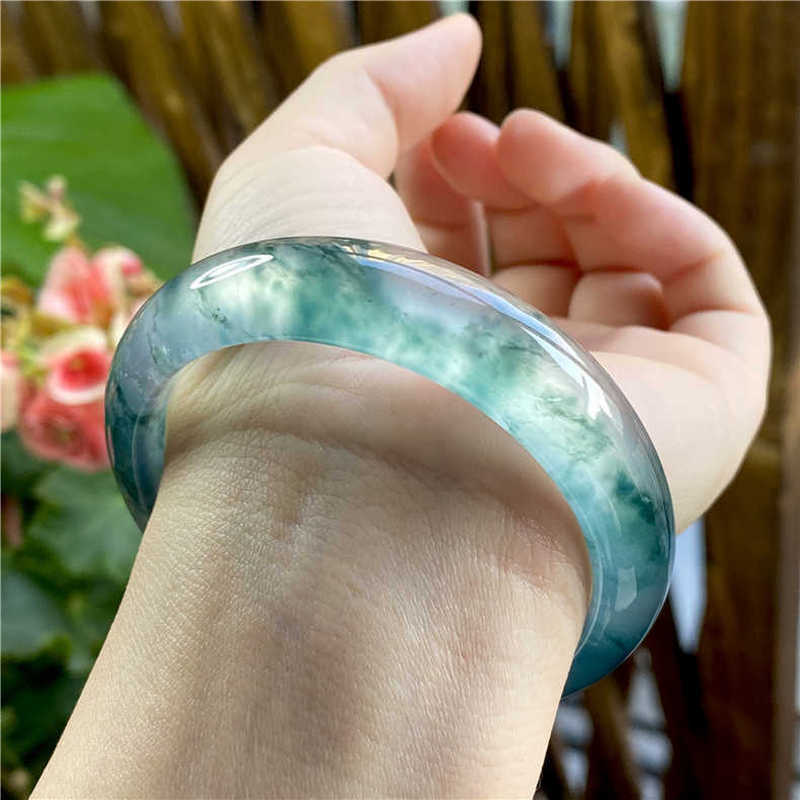 花模様の氷質ジェダイト、ビルマの老鉱山産、規則的な円形の女性 - Bracelets のレビューと価格